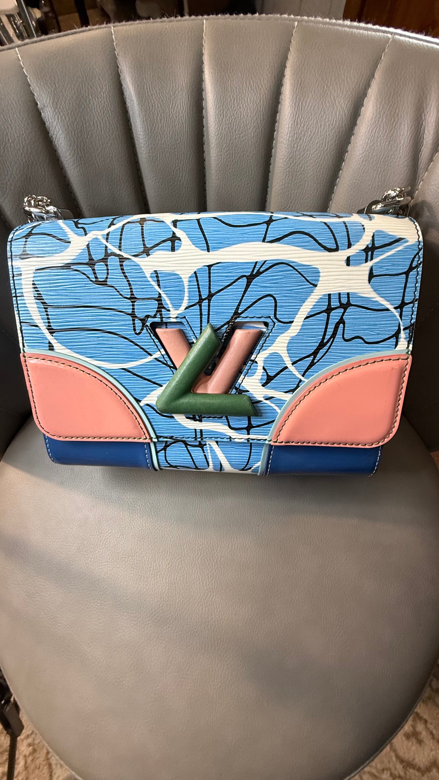 Louis Vuitton Epi Leather Twist MM