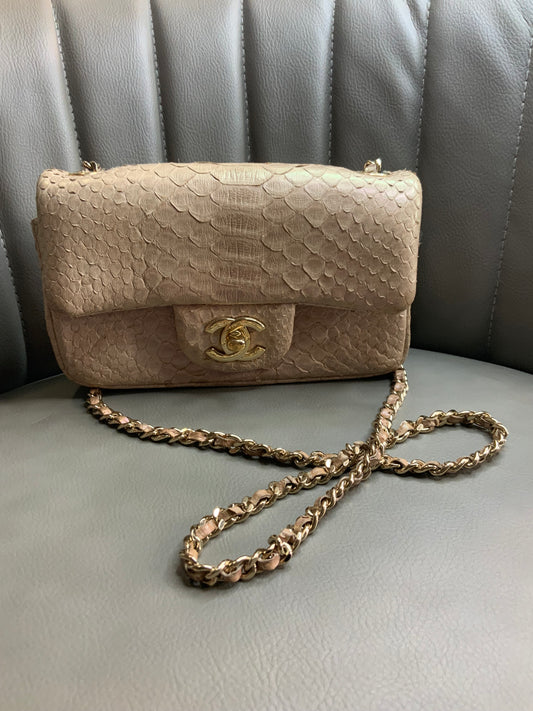 Chanel Python